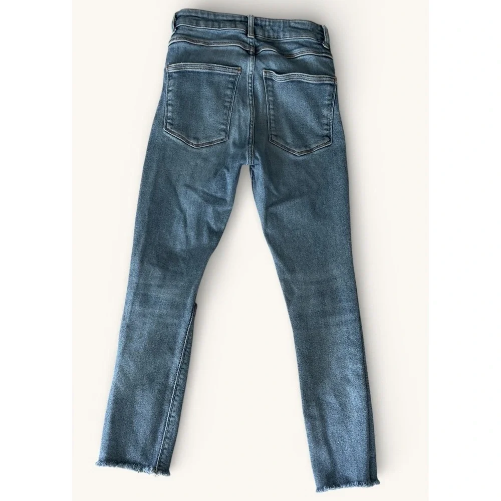 Zara‎ Woman Premium Denim Distressed Raw Hem Jeans Womens 2 Cropped